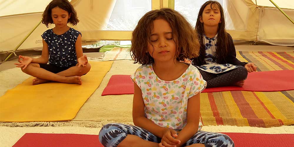 Cours de yoga pour enfants a Quiberon